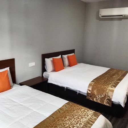 One World Hotel Kulai Exteriér fotografie